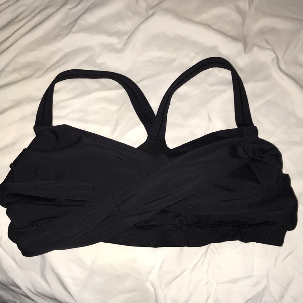 Lululemon wrap bra size 6